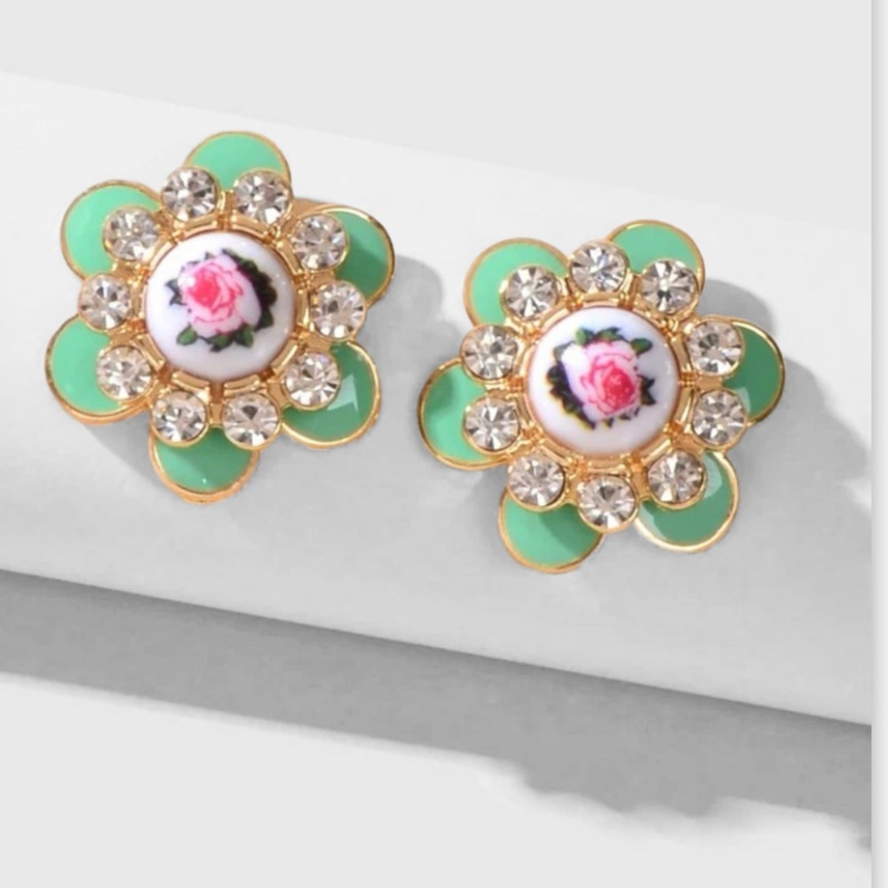 Bubble Button Floral Mint Green, Gold, Flower Victorian, Boho Cottage Earrings
